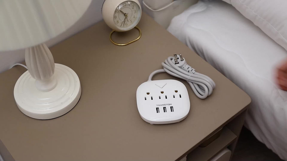 With Surge Protector, Flat Plug, Power Board With Switch, 3 Sockets, 3 USB Ports, Desktop Charging Station, Fast Charging, Fireproof, 5ft Sturdy And Durable Extension Cord, Suitable For Home And Office, Black