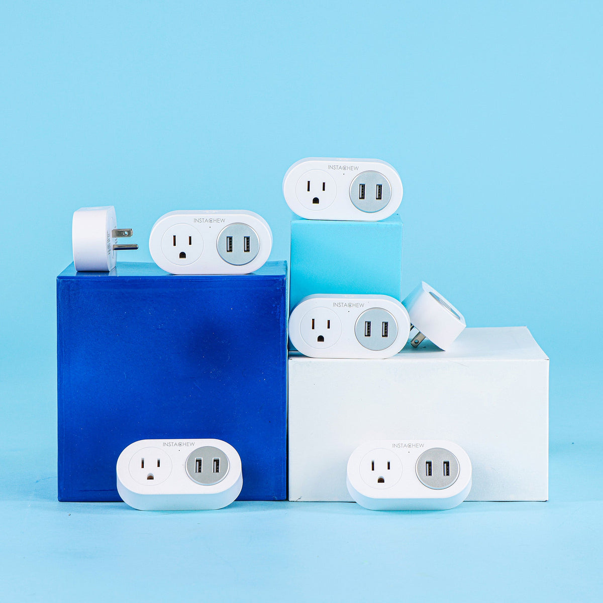 INSTACHEW Pure Connect Smart Plug With USB - Stereotech