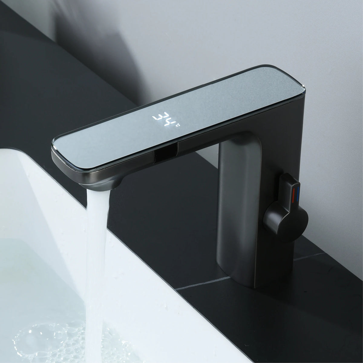 White intelligent brass bathroom faucet induction design LED light temperature display 1 hole single handle cold &amp; hot basin Tap