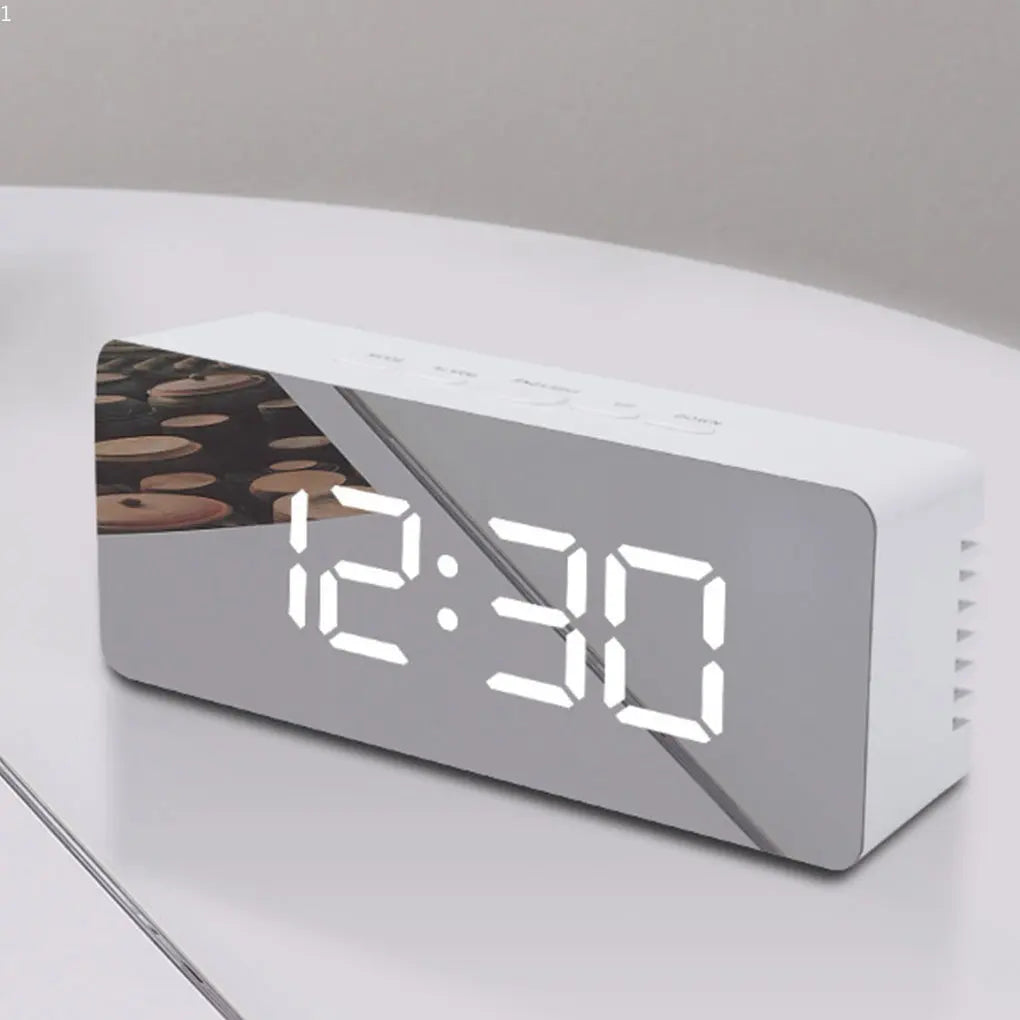 Digital Alarm Surface Miroir Angle Adjustable Memory Function Radio Projector Clock Indoor Thermometer Clocks White Light
