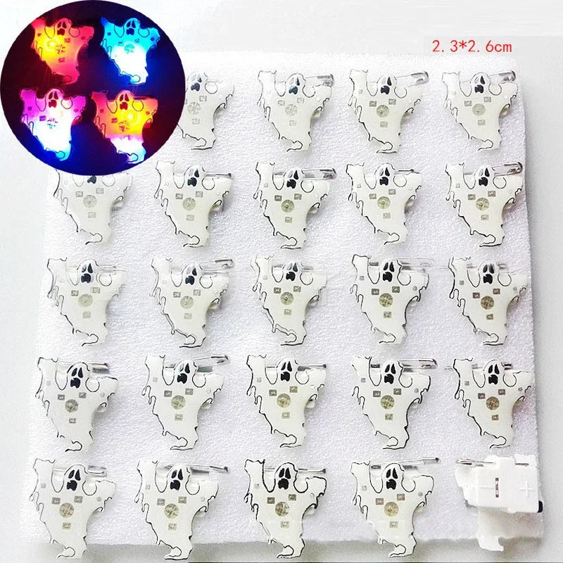 25pcs LED Light Up Badge Glow Blinking Women Kids  Brooch Pins Ghost  Pumpkin Brooches Gift Party    Wedding Festival