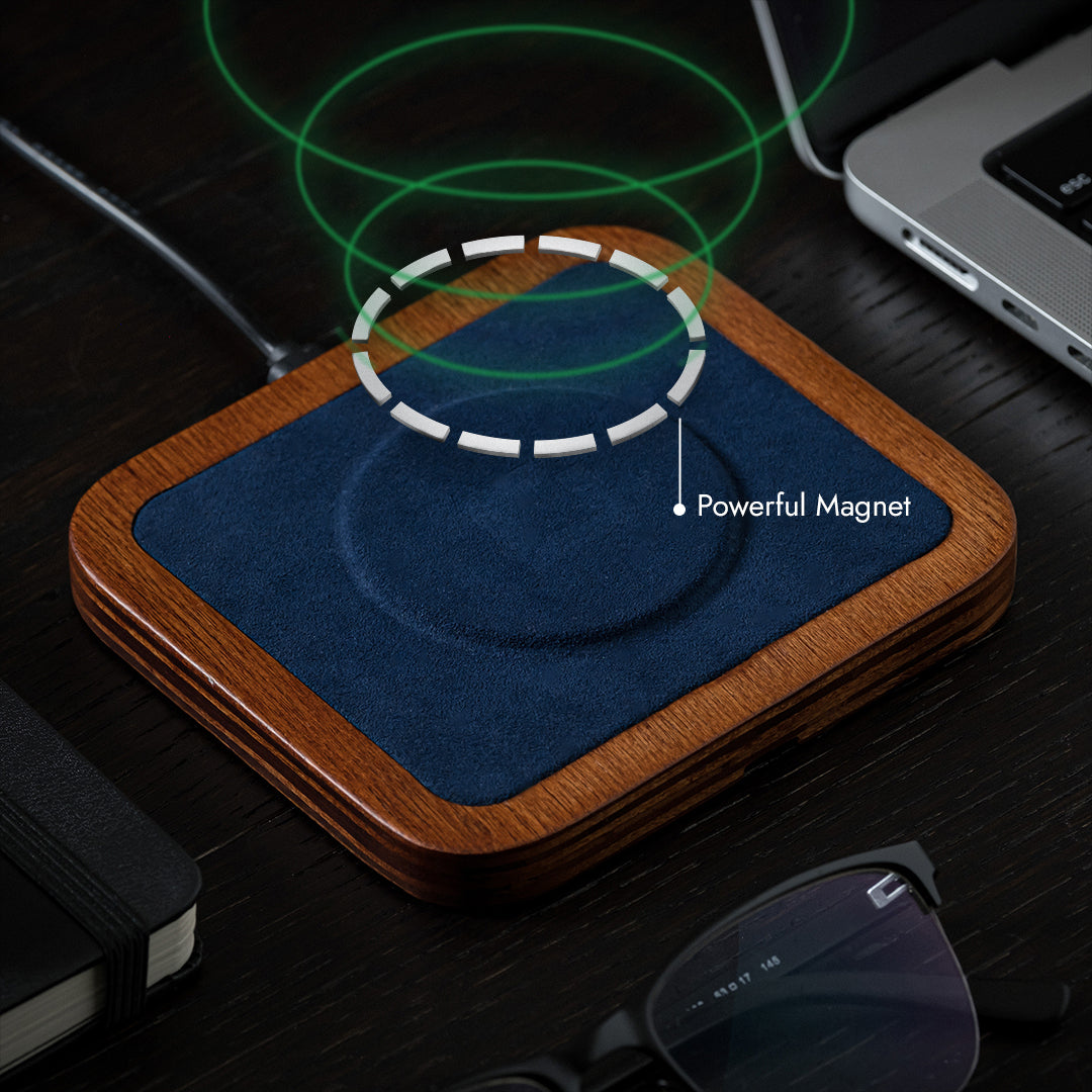 Single-Coil MagSafe Oak Wireless Charger - Stereotech